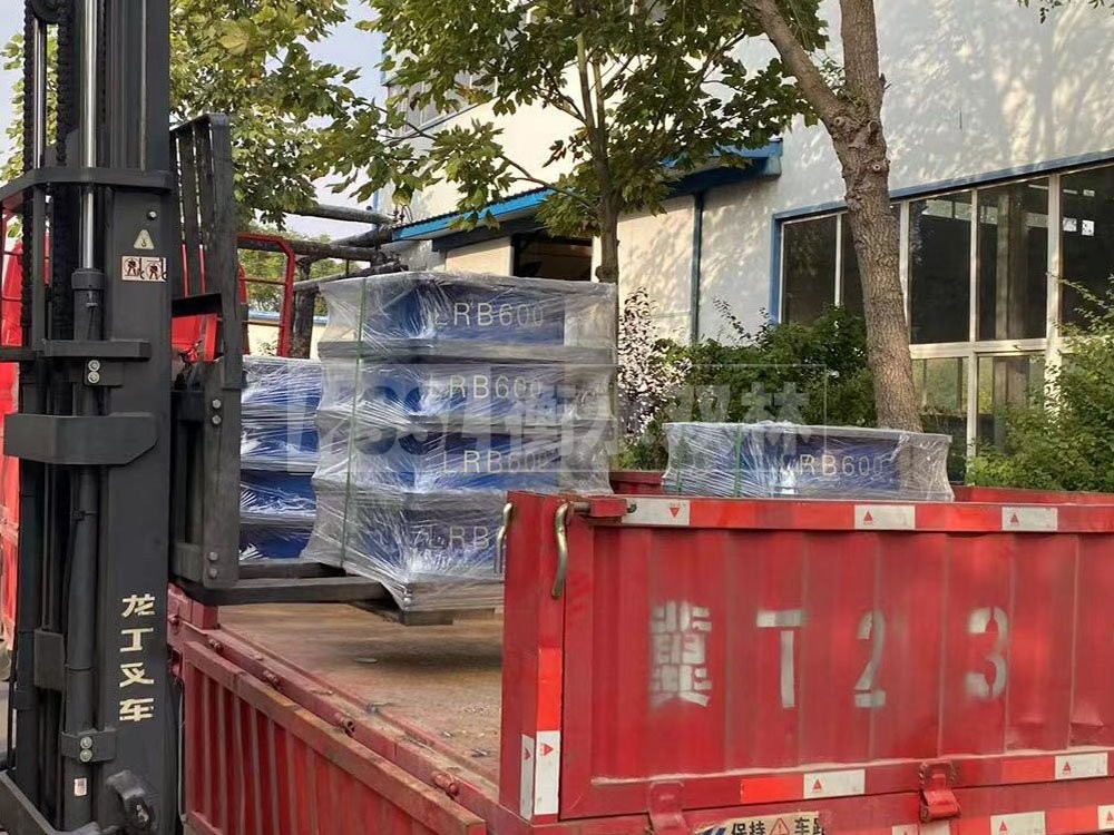 建筑天然橡胶隔震支座LNR900厂家