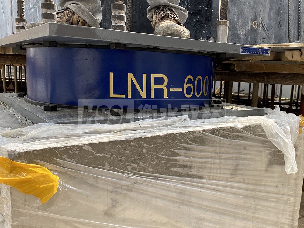 铅芯型隔震支座LRB600价格